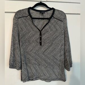 The Limited Monochrome Patterned Blouse